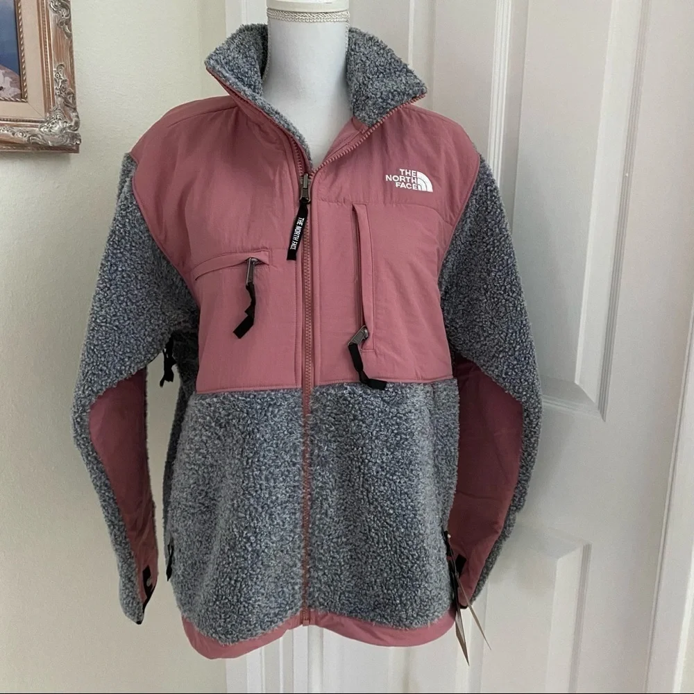 NWT The North Face Retro Denali Seasonal Jacket Sz Med Unisex Grey Pink